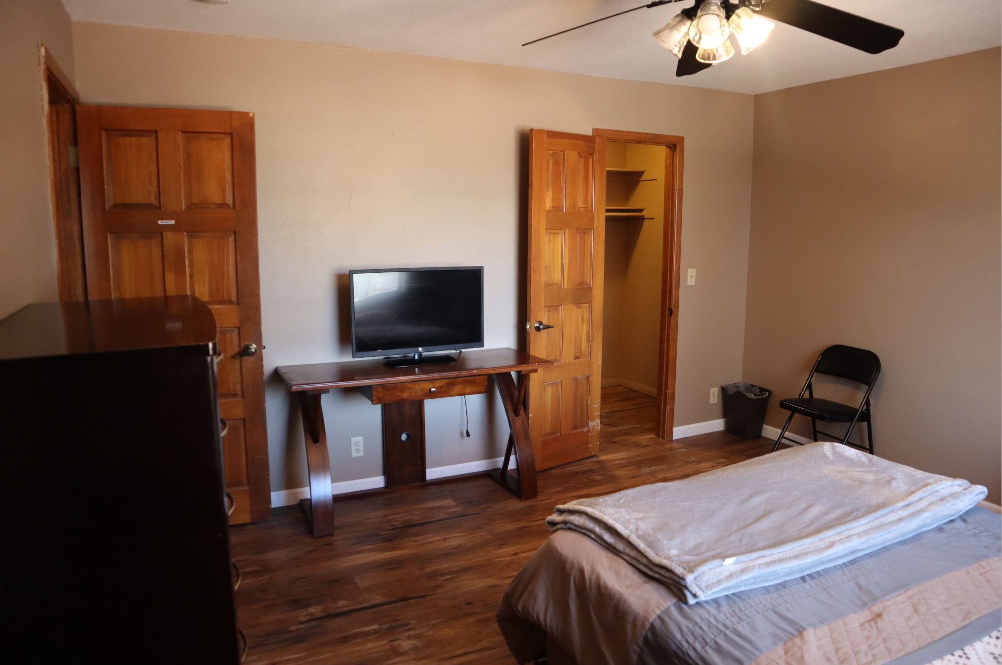 Large Bedroom with Desk